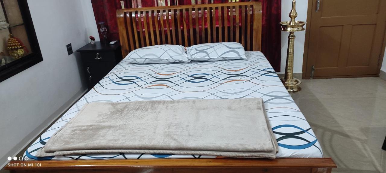 Vyshnavi Home Stay Thanniyam Zimmer foto